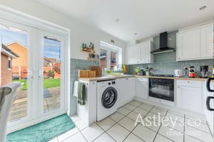 kitchen- click for photo gallery